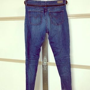 Skinny jeans